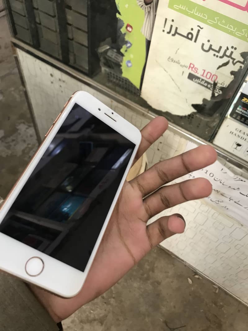 Apple iPhone 8 10