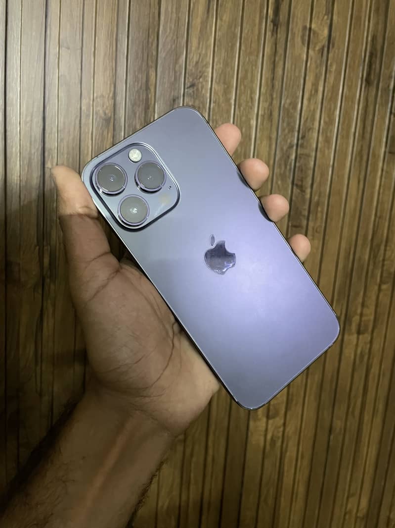 Apple iPhone 14 Pro Max 6