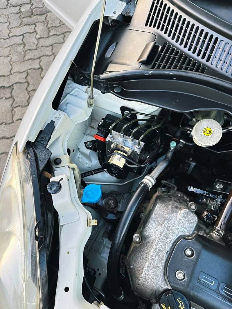 Suzuki Swift 2011 9
