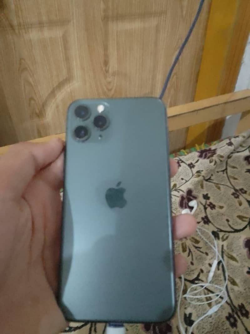 Apple iPhone 11 Pro 1