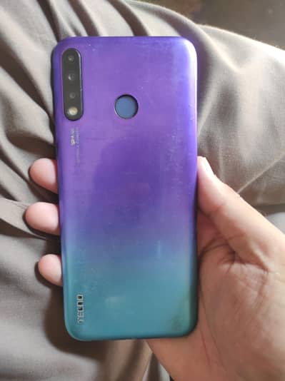 Tecno Spark 4