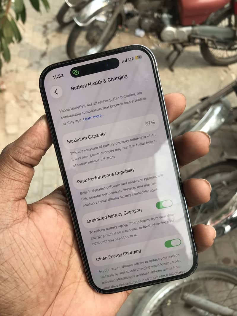 Apple iPhone 14 Pro 9