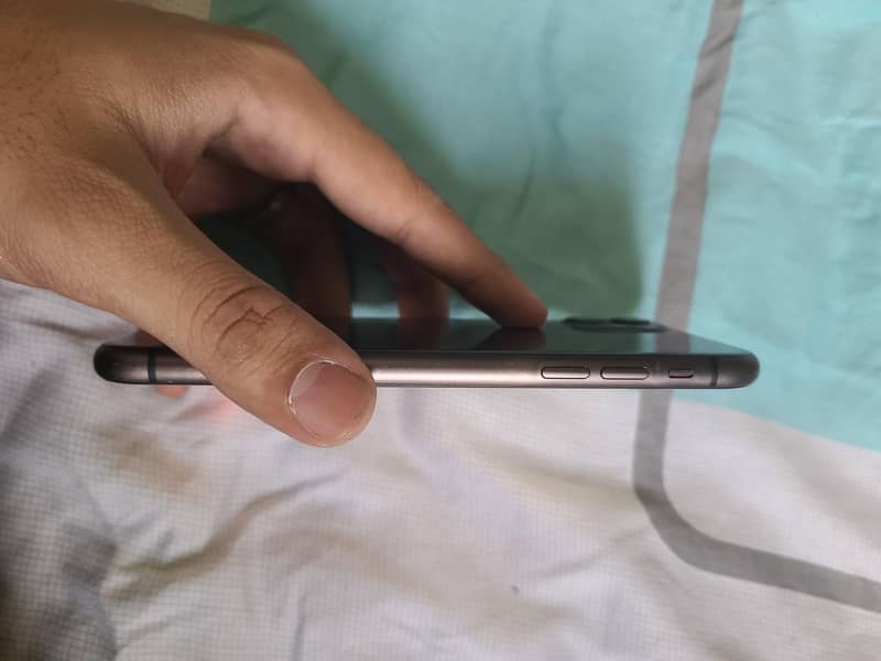 I iPhone 11 3