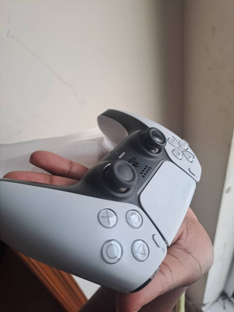PS5 USED Controller 3