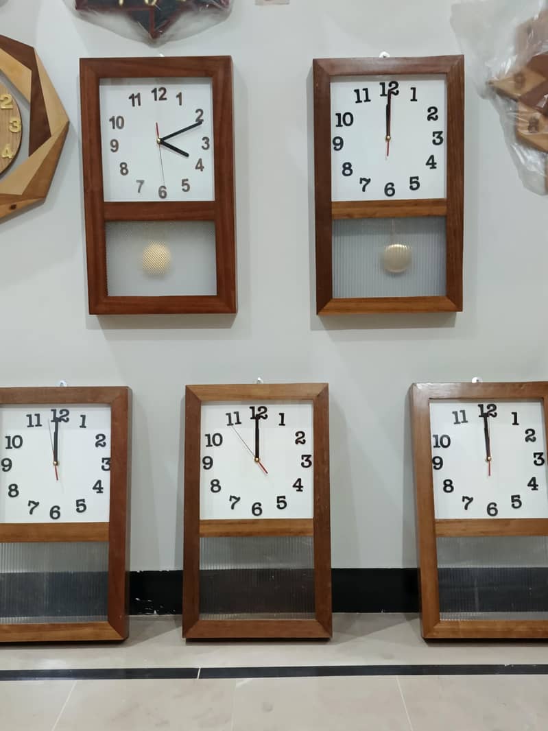 Pendulum clock 1