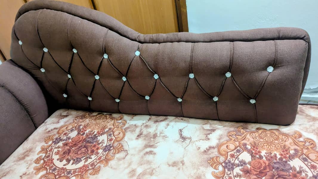 Sofa Set & Dewaan 1