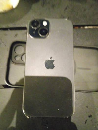 Apple iPhone 15