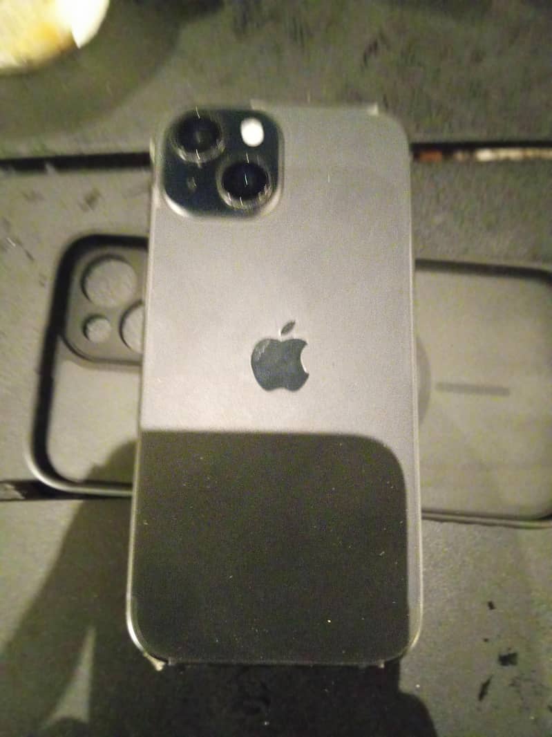 Apple iPhone 15 0
