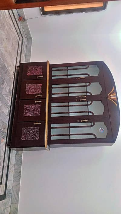 Wooden Crockery Showcase for Sale – Rs. 50,000