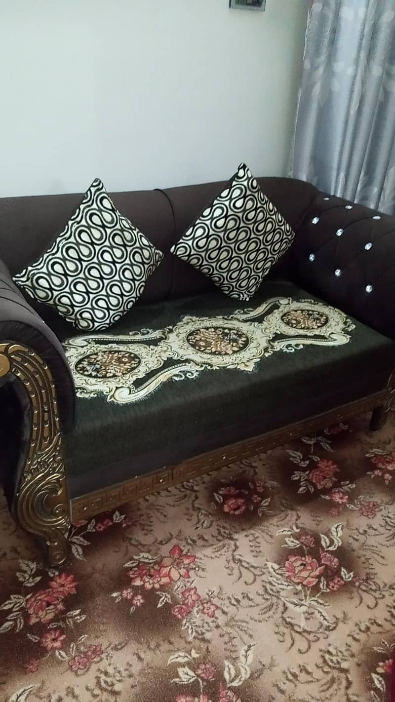 sofa set with 2 tables 2