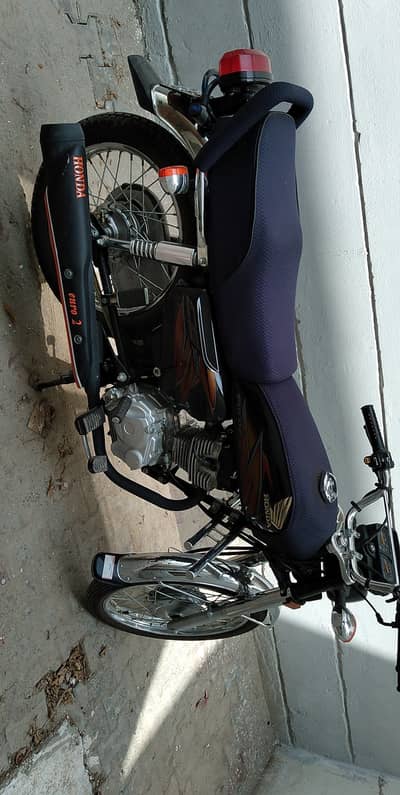 Honda 125 condition new