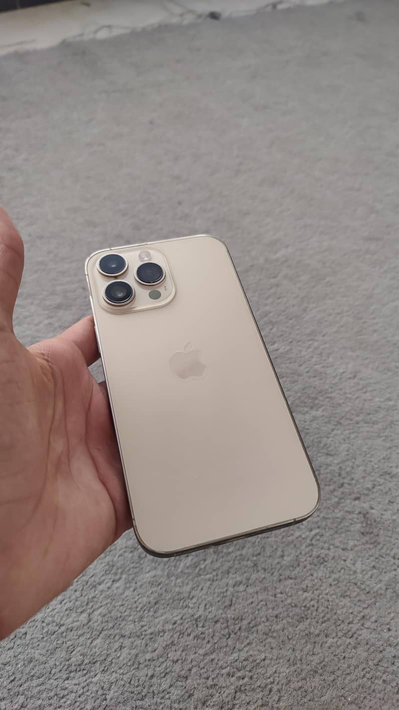 Apple iPhone 14 Pro Max 2