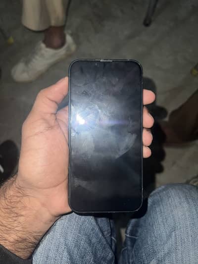 Apple iPhone 13