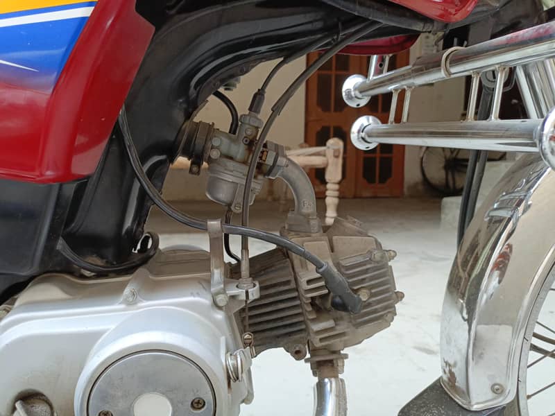 HONDA CD 70 8