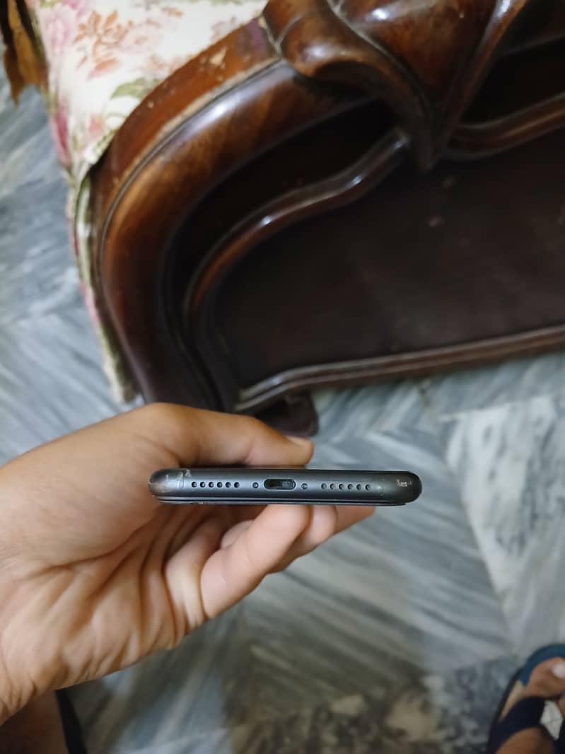 Apple iPhone 11 2