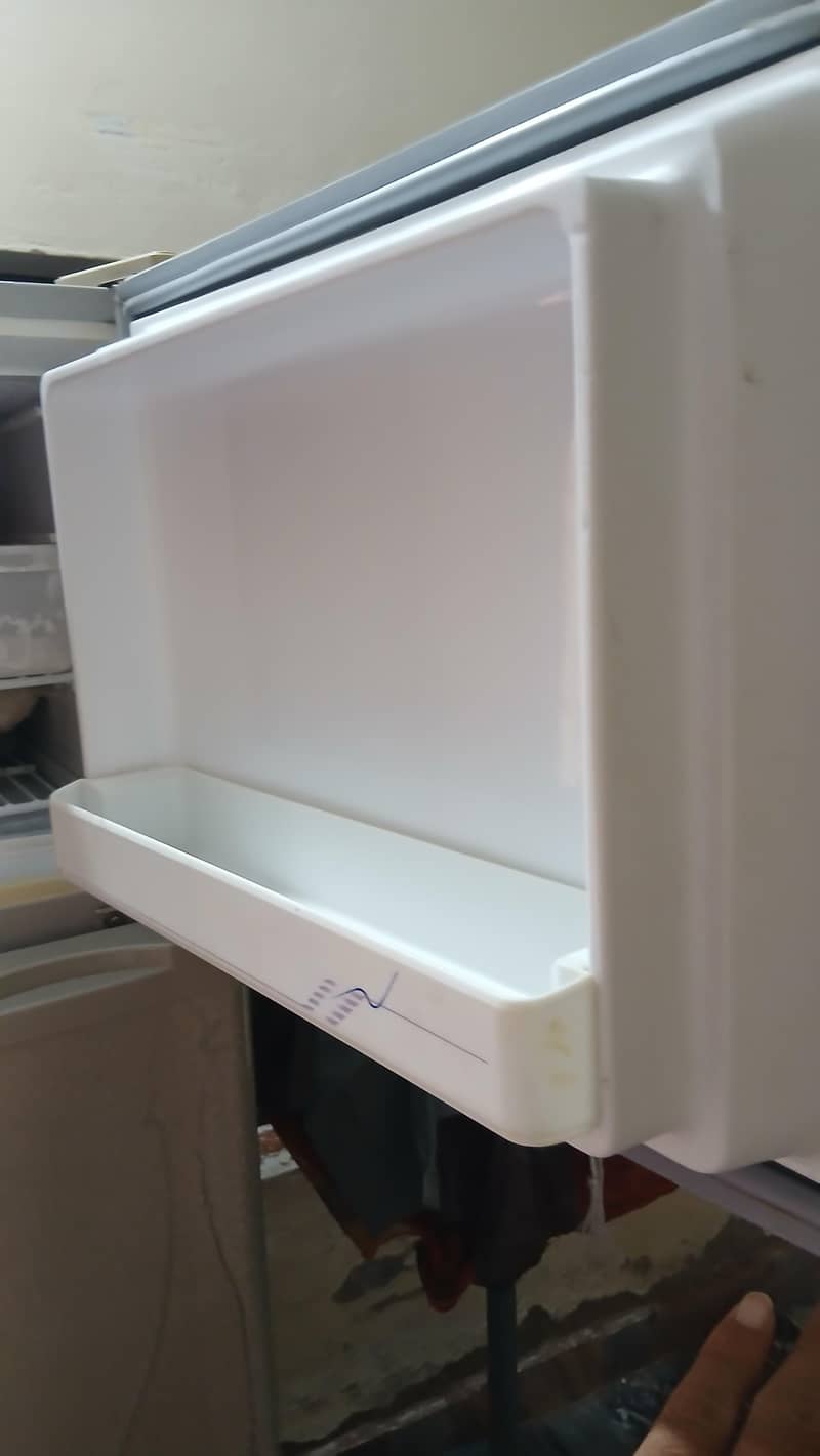 dawlance fridge 3