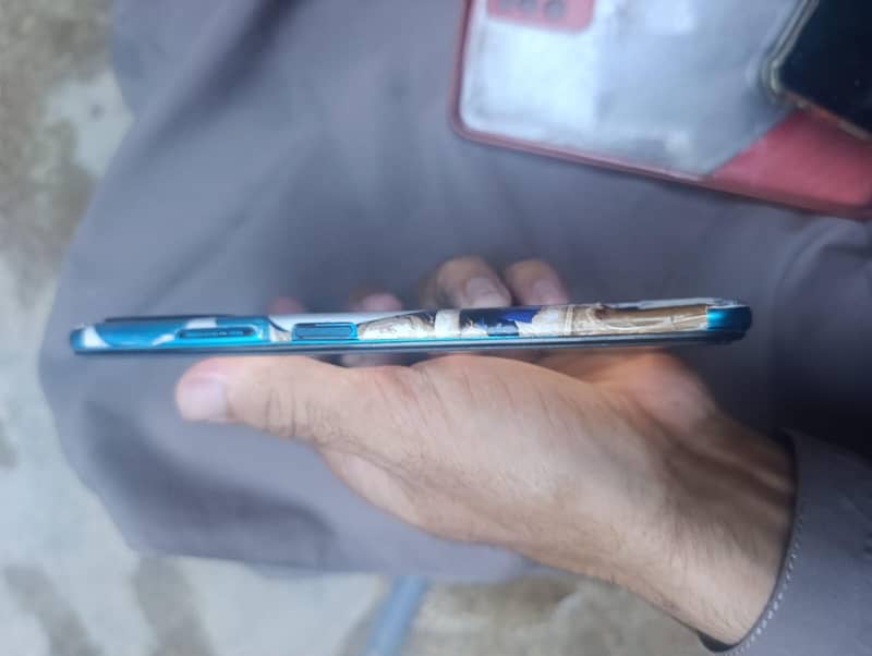 Infinix Note 8i 4