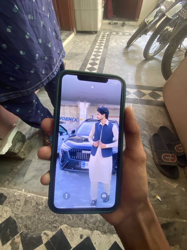 Apple iPhone XS Max 6