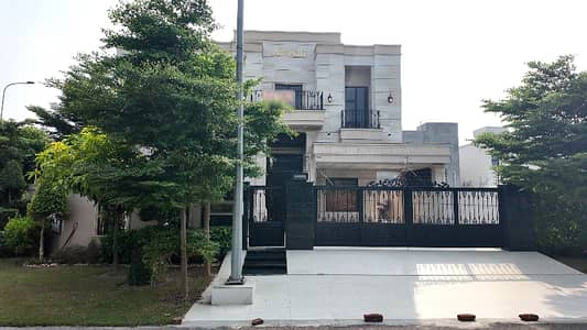 Prime Location 20 Marla House For Sale In Lahore