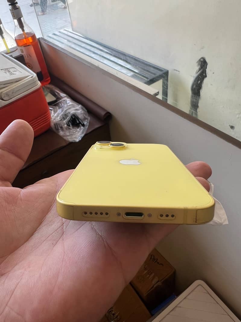 Apple iPhone 14 2