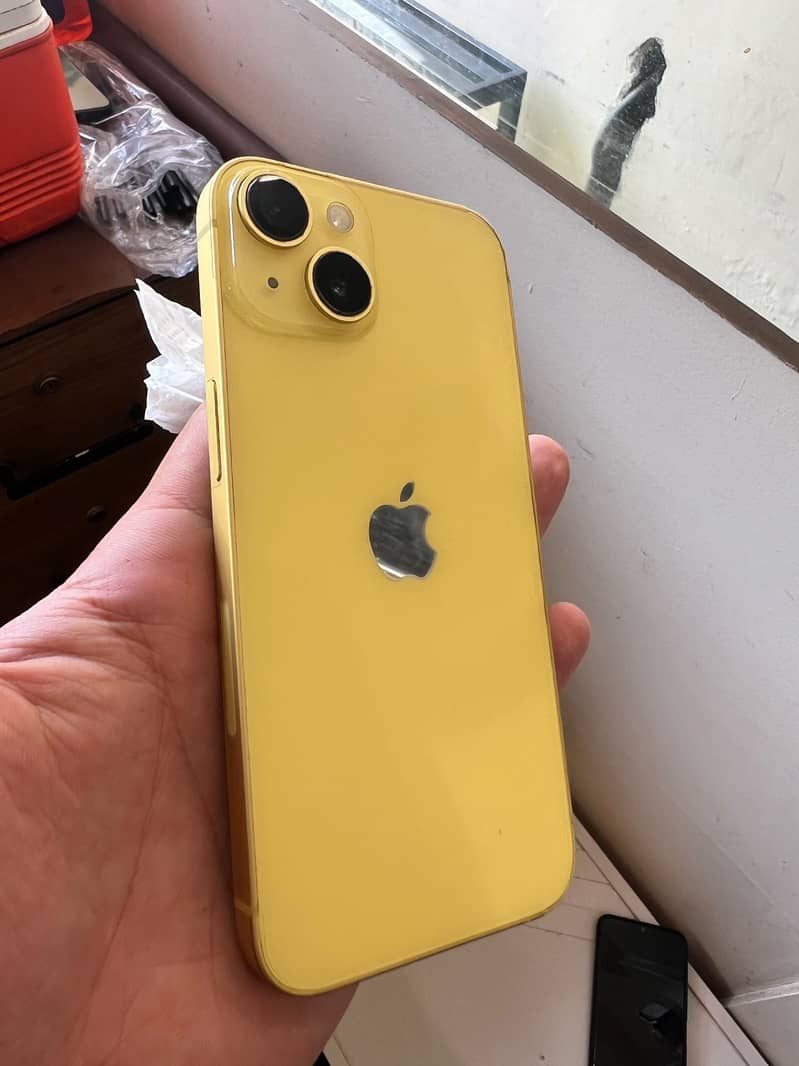 Apple iPhone 14 3