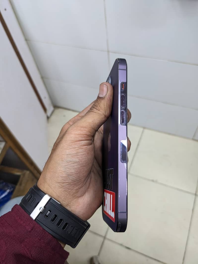iPhone 14 Pro Lush Condition 2