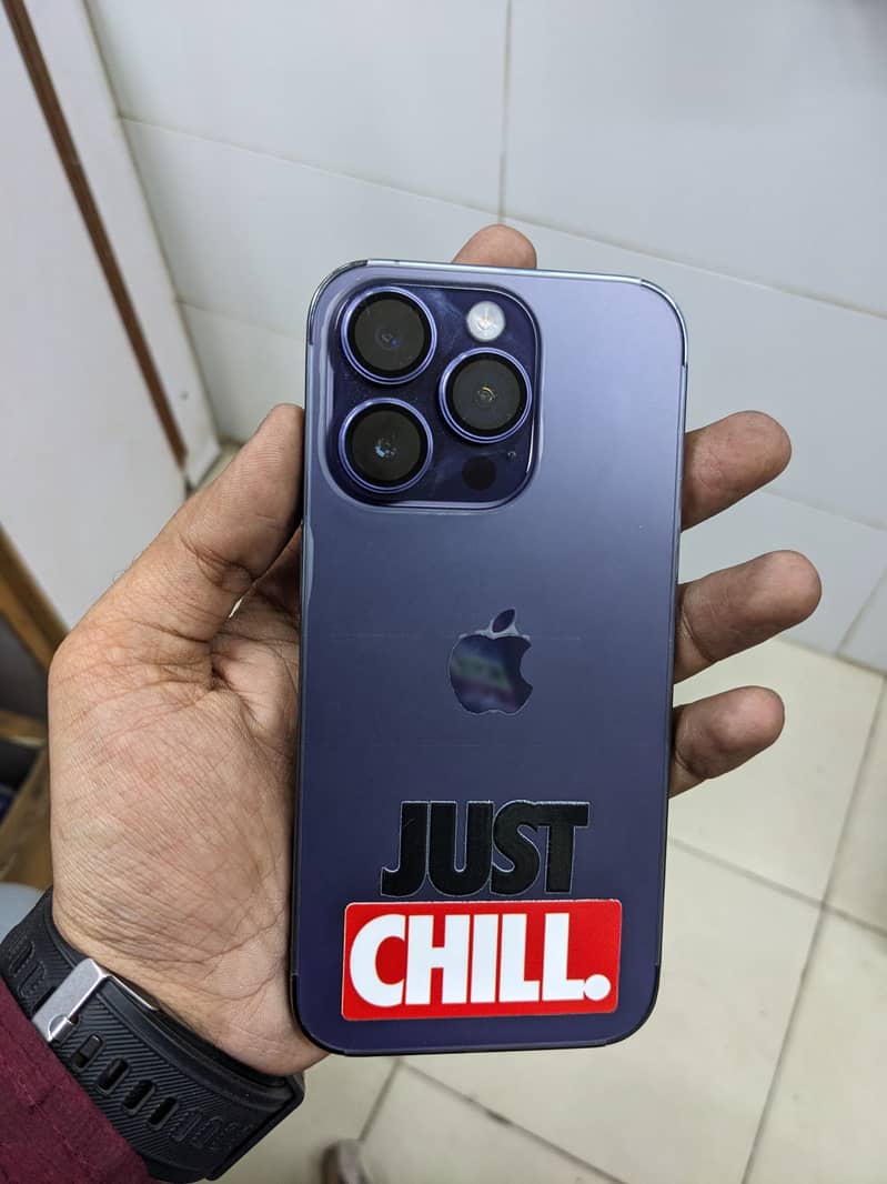 iPhone 14 Pro Lush Condition 4