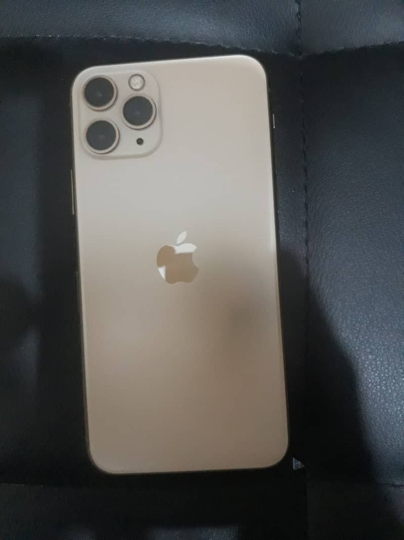 Apple iPhone 11 Pro 4