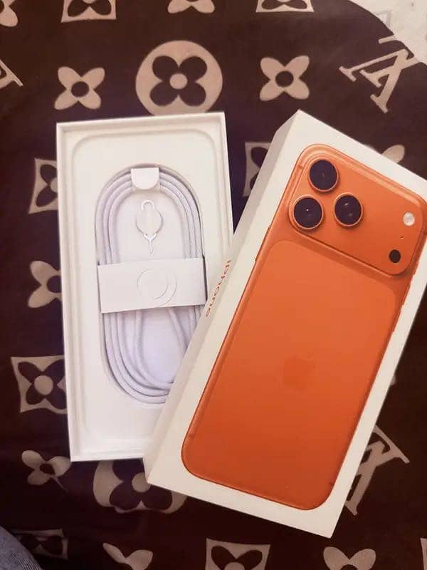Apple iPhone 17 Pro Max 3