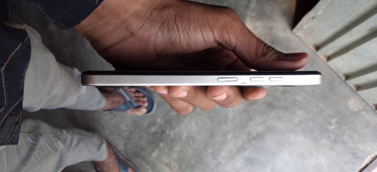 Tecno Spark 20C 4
