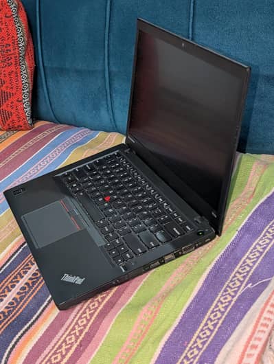 Lenovo Thinkpad T450s Core i5 5th Gen