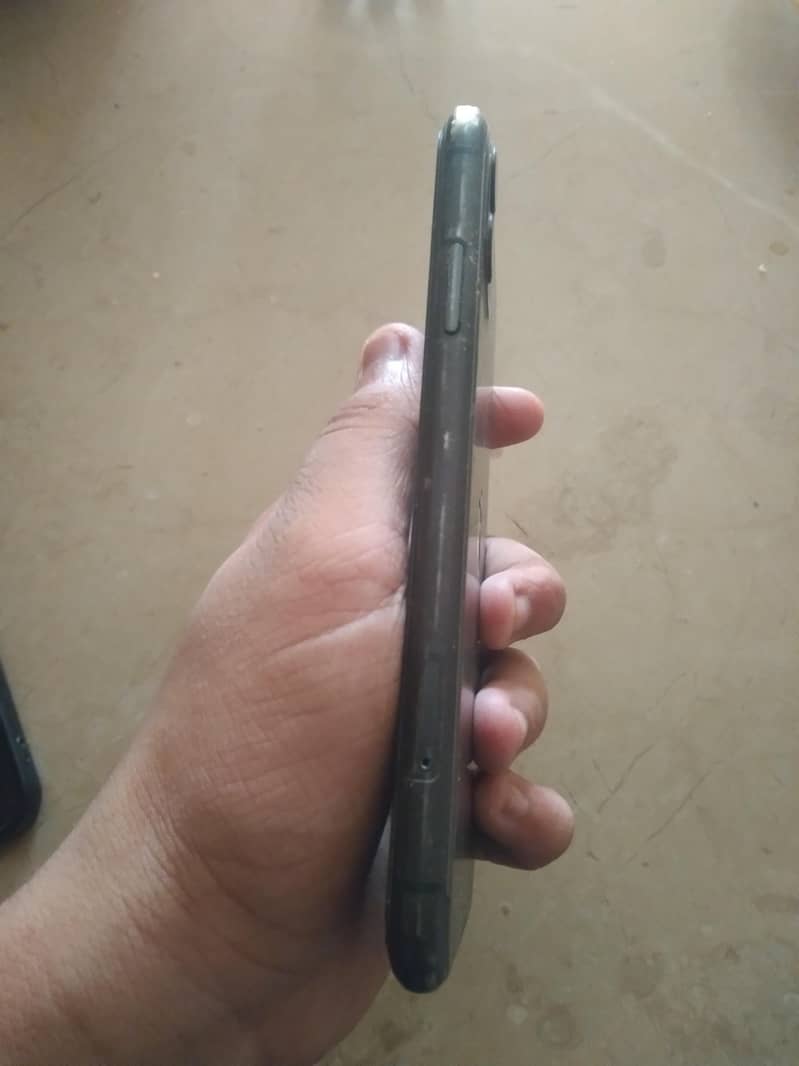 Apple iPhone 11 2