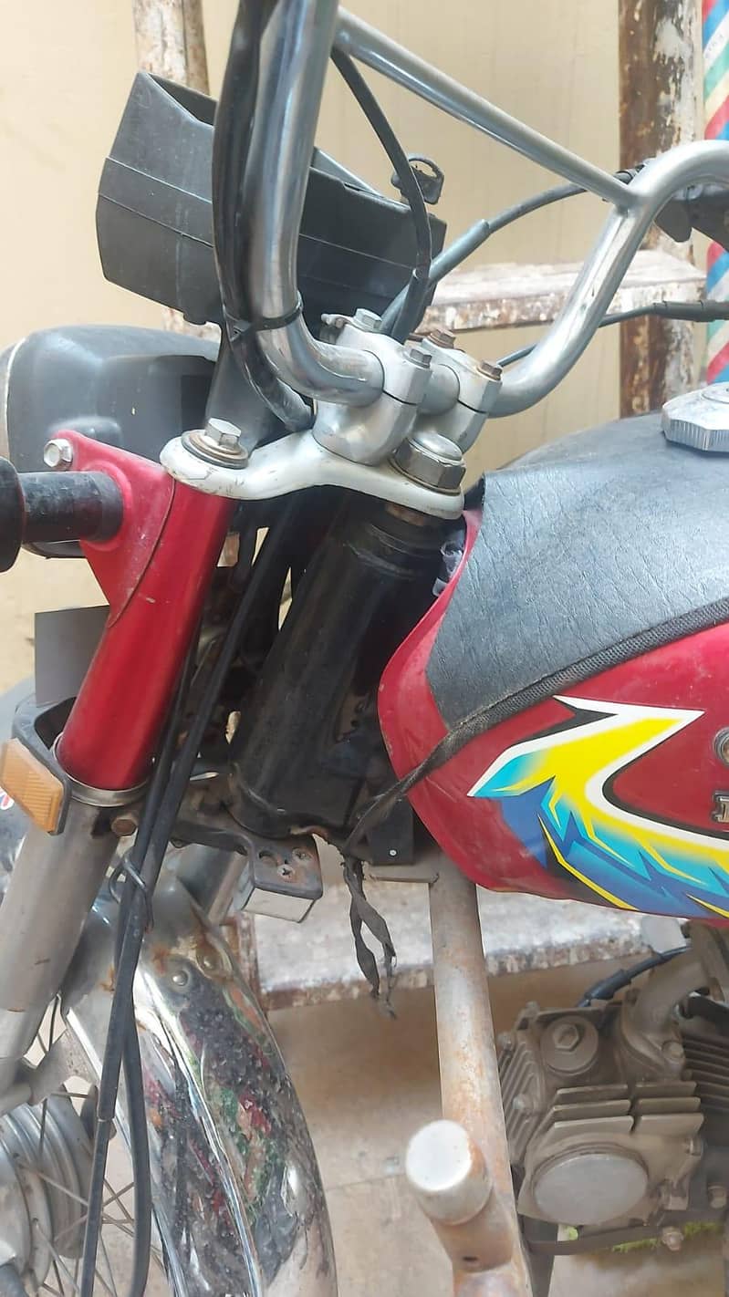 Honda cd70 3