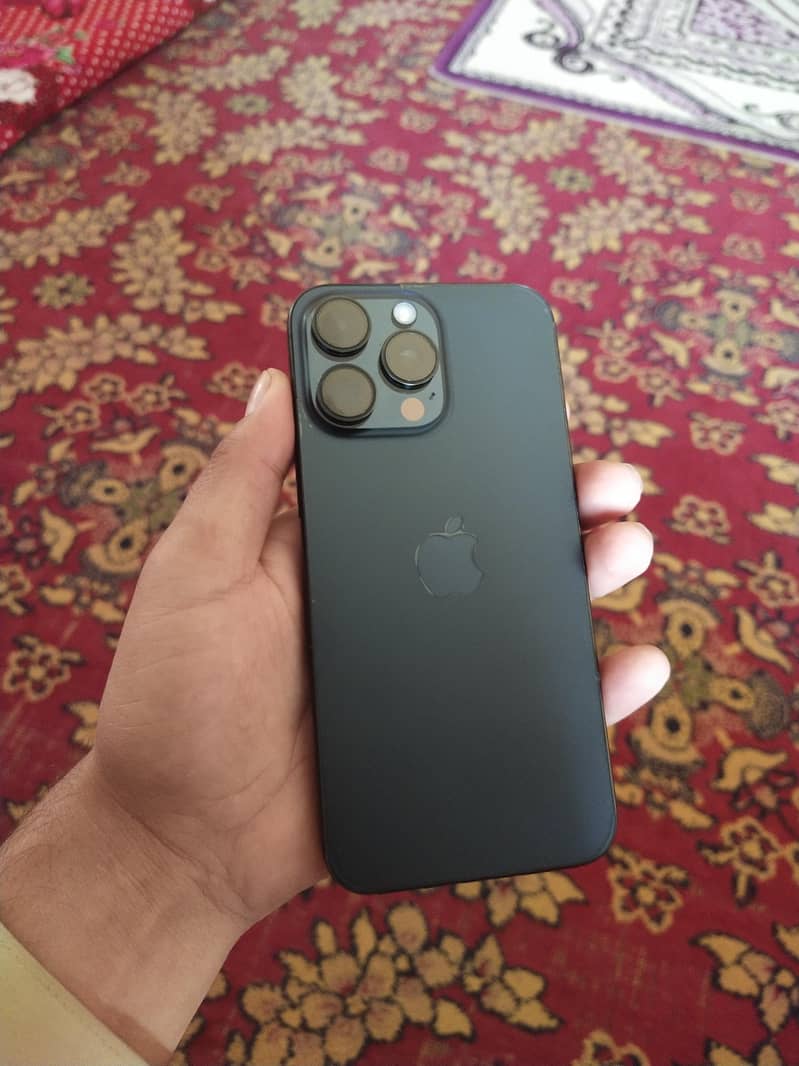 Apple iPhone 15 Pro Max 0