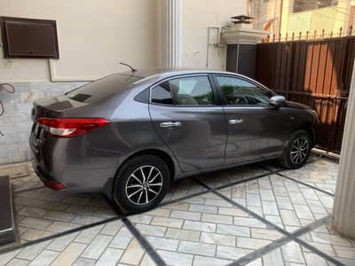 Toyota Yaris 1.5 ativx full option automatic