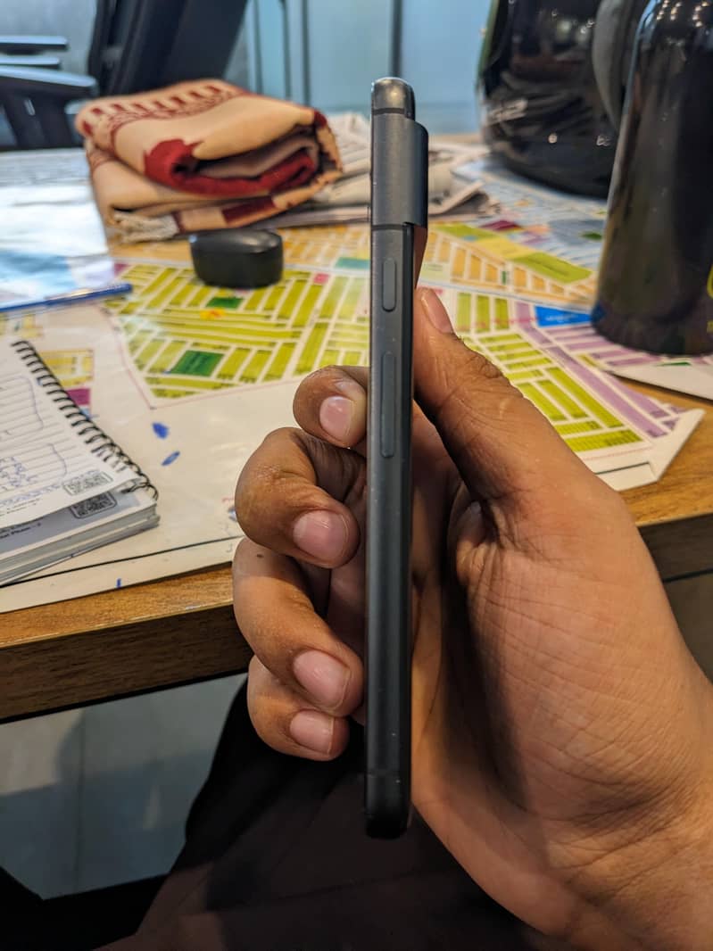 Google Pixel 8 2