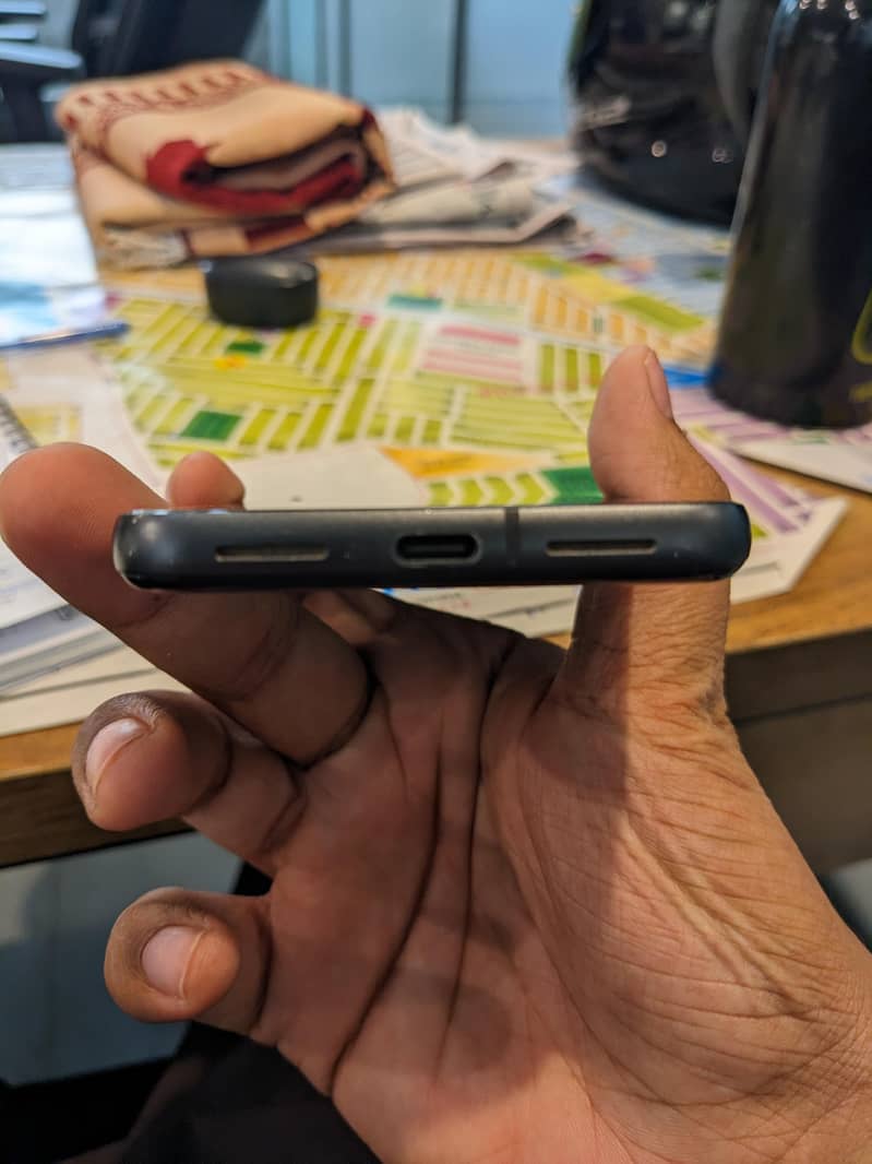 Google Pixel 8 5