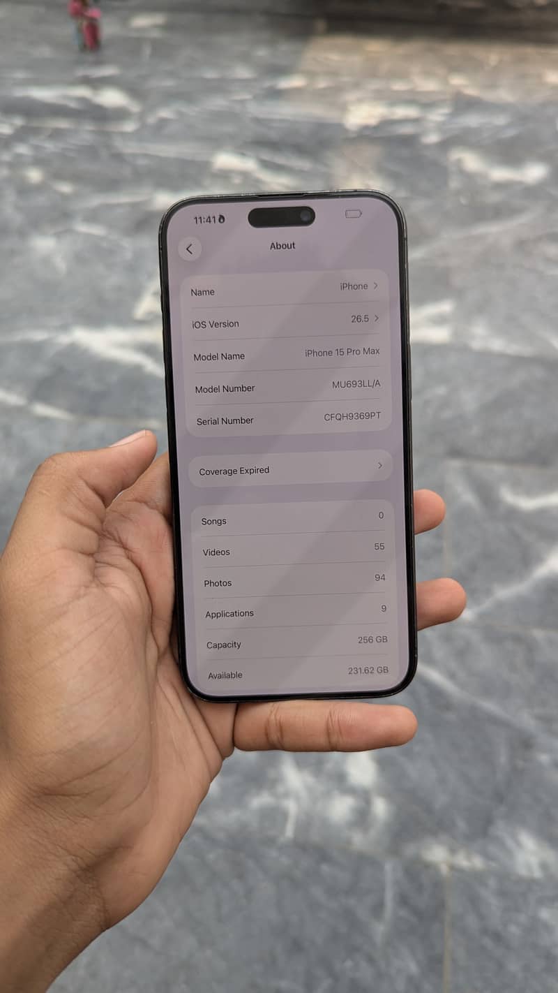 Apple iPhone 15 Pro Max 2