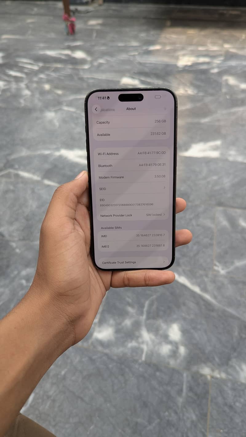 Apple iPhone 15 Pro Max 3