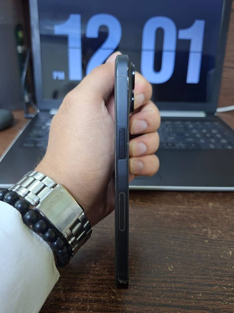 iPhone 15 JV 7