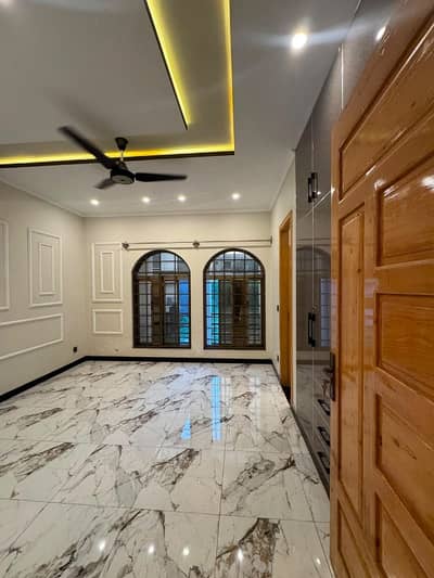USED HOUSE WITH REGISTRY