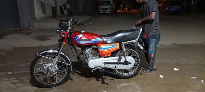 Unique 125