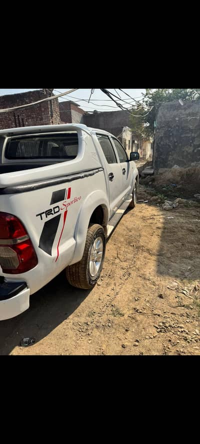 Toyota vigo Pickup 2011