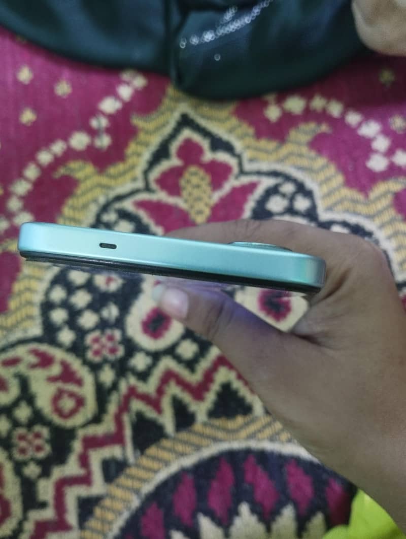 Tecno Spark Go 2 2