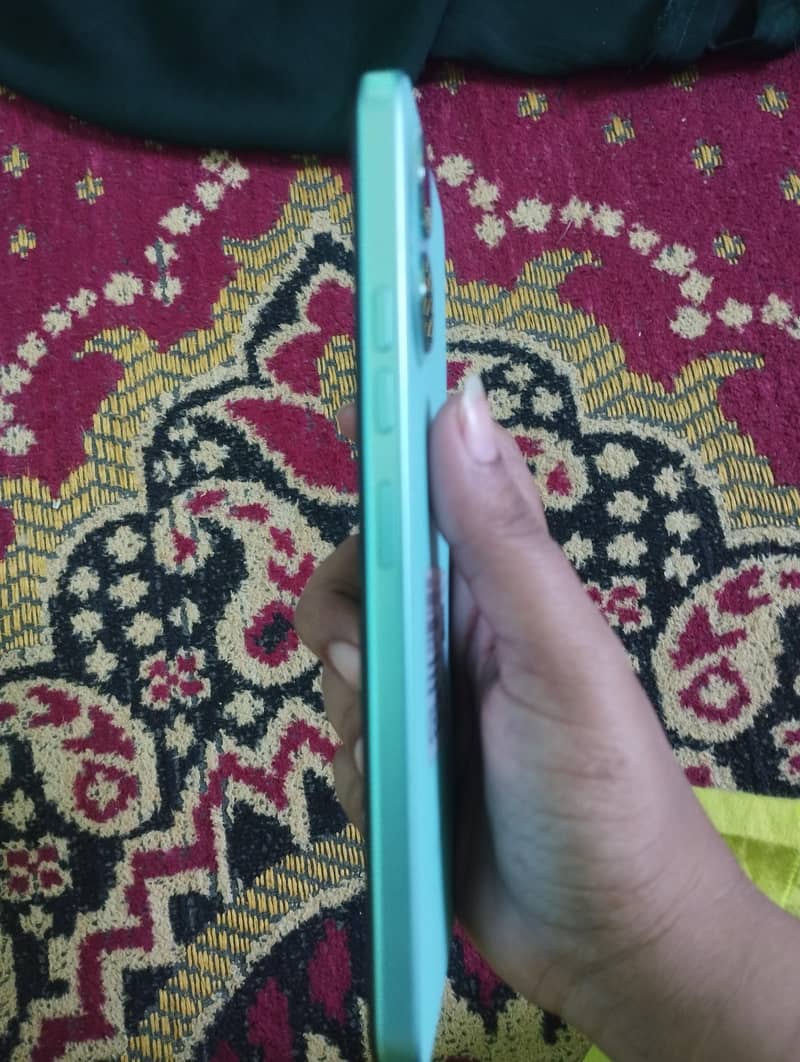 Tecno Spark Go 2 8