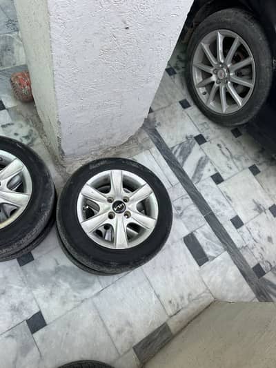 Set of 4 13 Inch Bridgestone Imported 165/65/13 Tyres 2025