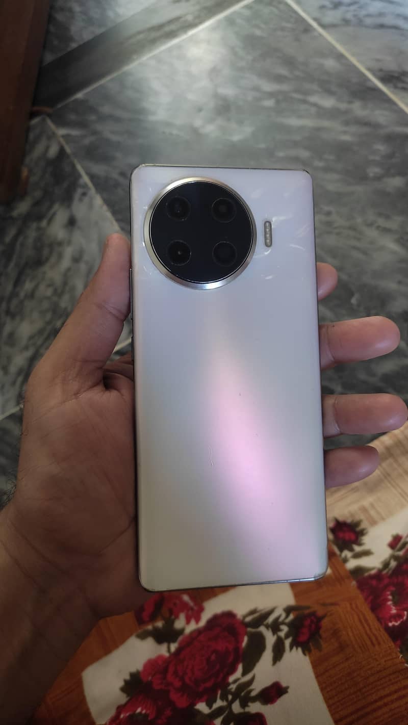 Tecno spark 20 pro plus 1
