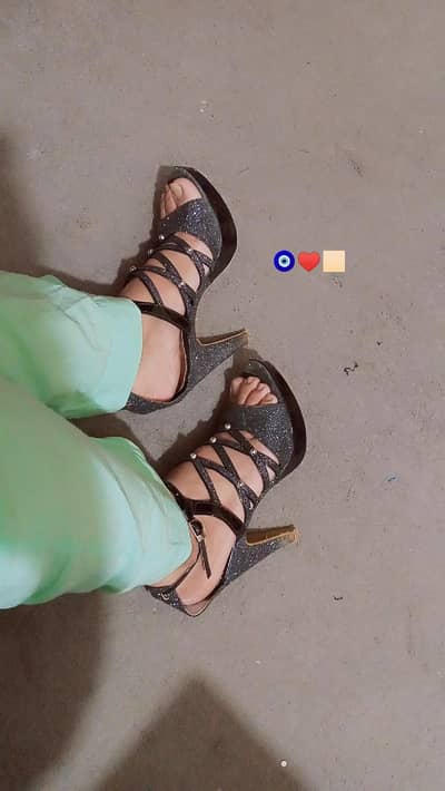 stylish heelss. . . . . party wear heels