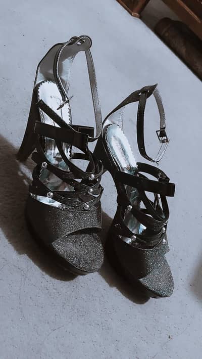 stylish heelss. . . . . party wear heels