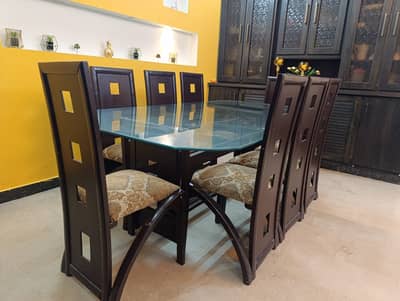 Dining table with Chairs - Furniture